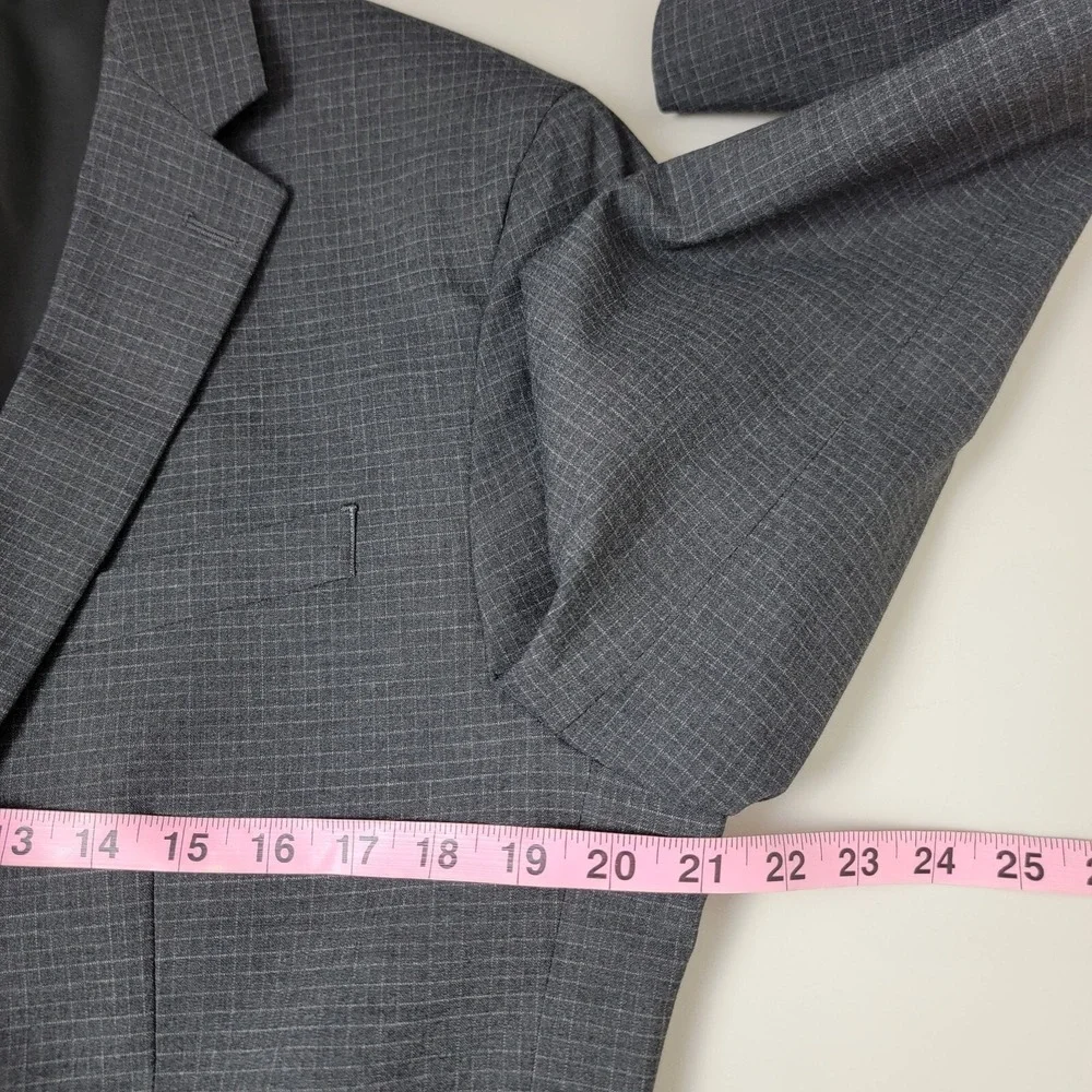 Banana Republic Slim Fit Grey‎ Wind Blazer Jacket Mens 42R Sport Coat Checkered